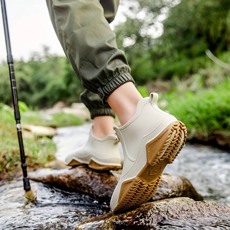 Boots For Women | Low Profile Pull On Trail Design